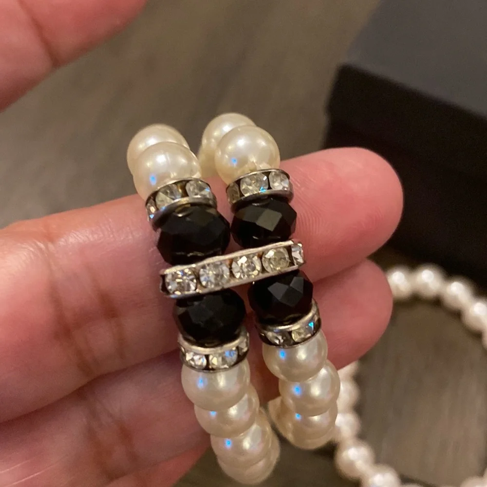 Macy’s 2” Faux Pearls Toddlers or Children’s bracelets Jewelry. - Picture 5 of 10
